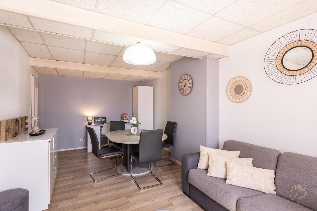 Le Republique-Gare-Centre Ville Bourgoin-Jallieu Esterno foto